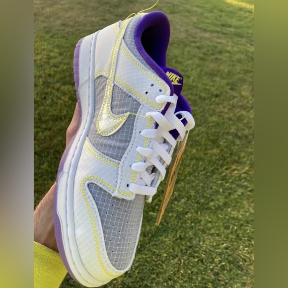 NIKE DUNK UNION COURT PURPLE  SIZE 7 DJ9649-500 SHIPS FREE PRIORITY MAIL 😮‍💨🔥 - Picture 1 of 9